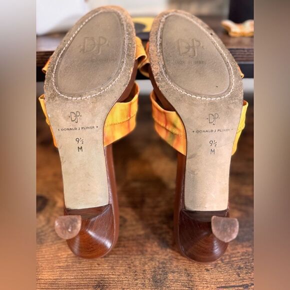 Donald J Pliner Yellow and orange Strap Kitten heels size 9.5 - Picture 6 of 8